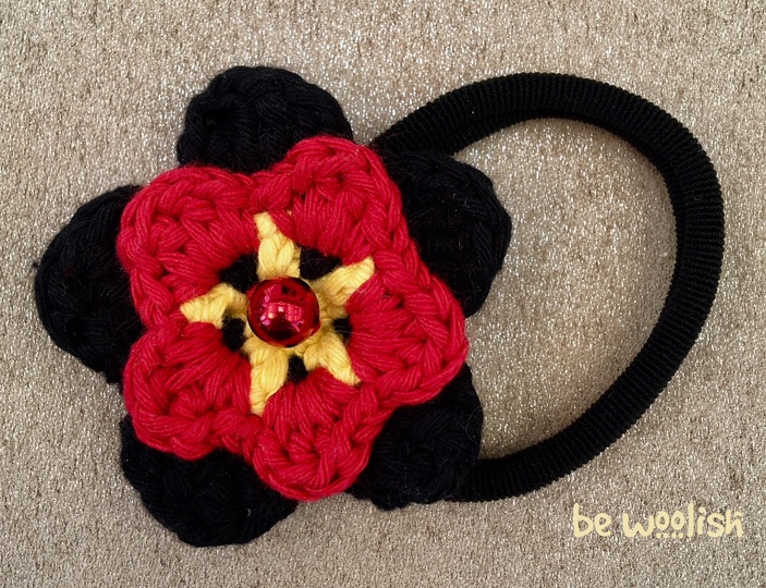 WM - Komplettset Deutschland / Fan - Häkelanleitung - Haarband, Armband, Beanie, Fußballherz uvm.