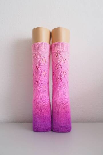 Adele - Strickanleitung für Socken mit Blattmuster