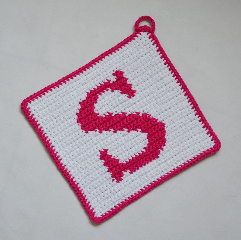 Letter "S" Potholder Crochet Pattern - for beginners