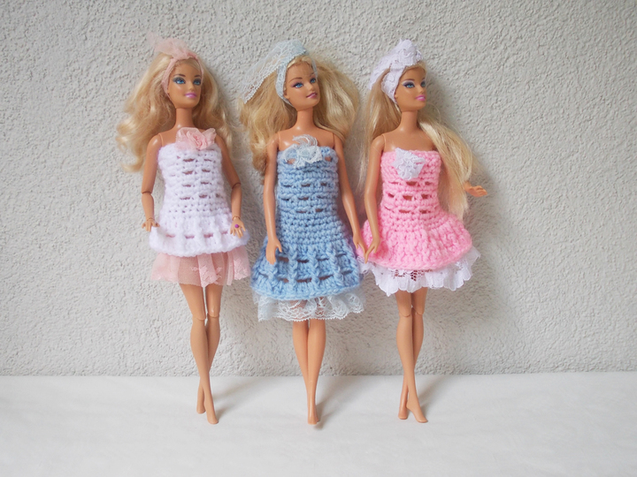 Häkelanleitung Puppenkleider, 3 Modelle, Nähanleitung Rüschen