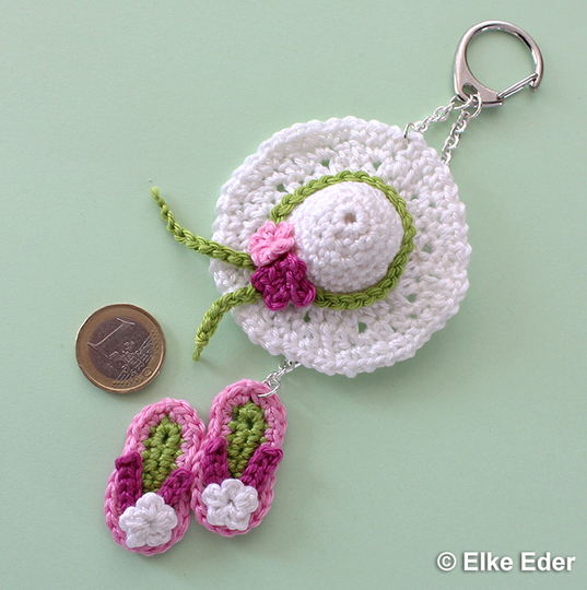 Chiptäschchen Sommerhut und Flipflops - Taschenanhänger, Schlüsselanhänger