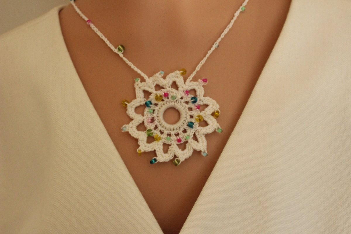 Häkelanleitung Kette "Mandala" - Bild 2