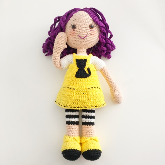 Puppe LOLA mit Katze, Deutsch, Englisch & Türkisch