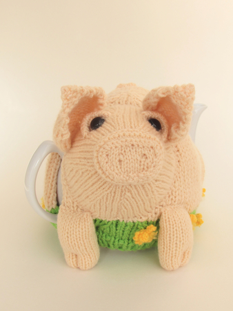British Lop Pig Tea Cosy Knitting Pattern