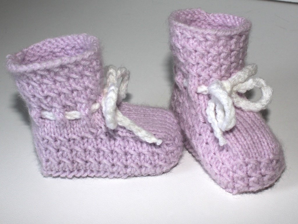 Strickanleitung Babyschuhe, Booties, Sohlenlänge ca. 9 cm, Flechtmuster