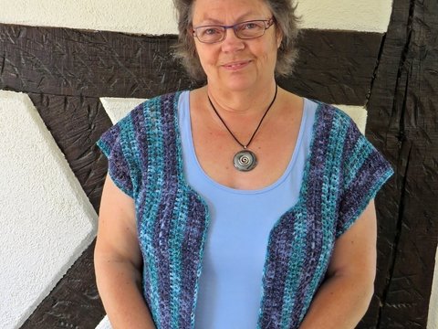 leichte Sommerweste, quer gehäkelt