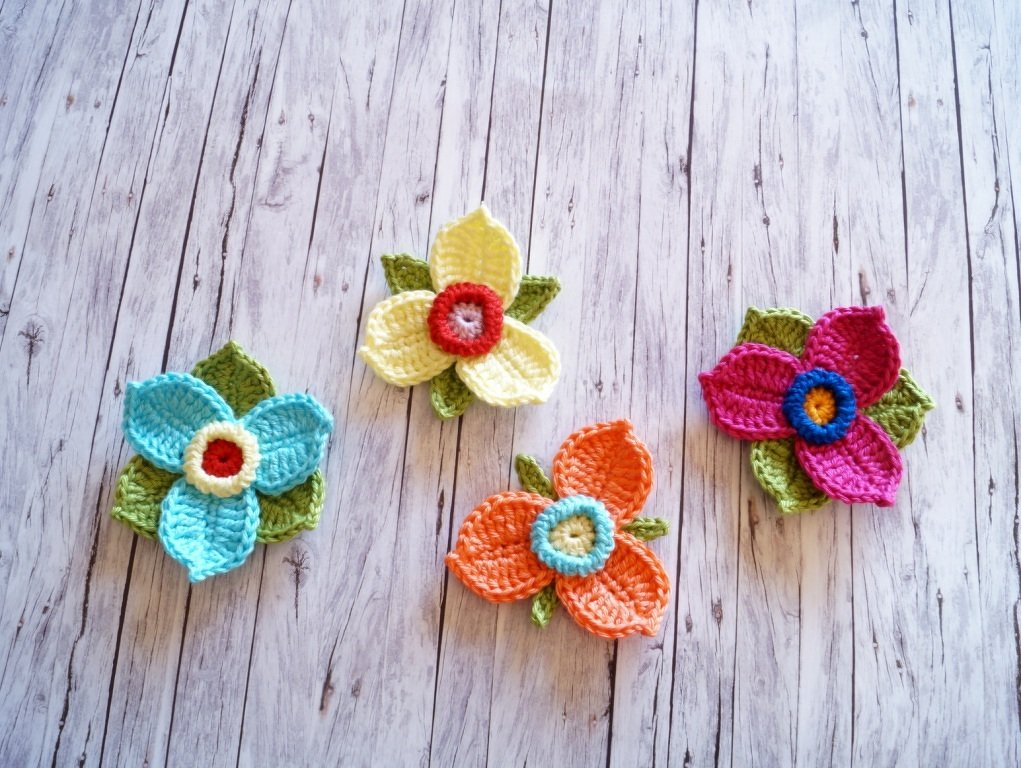 Blume mit Blättern in 3 Varianten - Bild 2