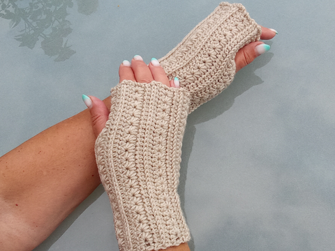wristwarmer / fingerless mitts