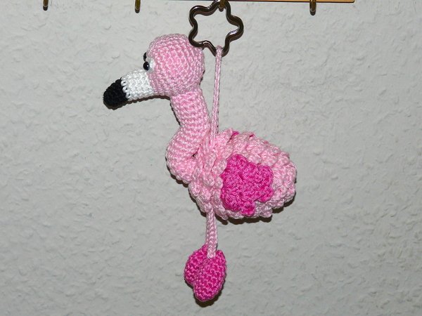 Häkelanleitung Flamingo, Kantenhocker oder Schlüsselanhänger