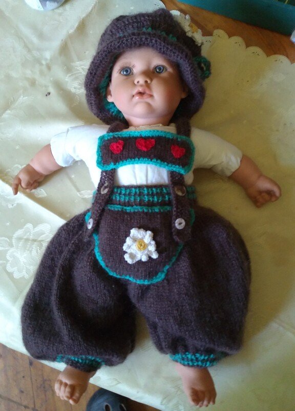 gestrickte  Lederhose für Babies, Baby Lederhose, Trachtenhose fürs Baby