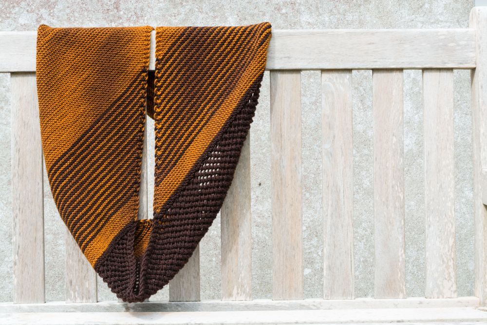 Knitting pattern: Cowl Lille Loop