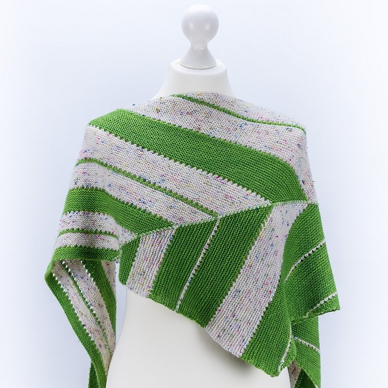 Strickanleitung Dreieckstuch Chevronmuster "Harlequin" - Bild 5