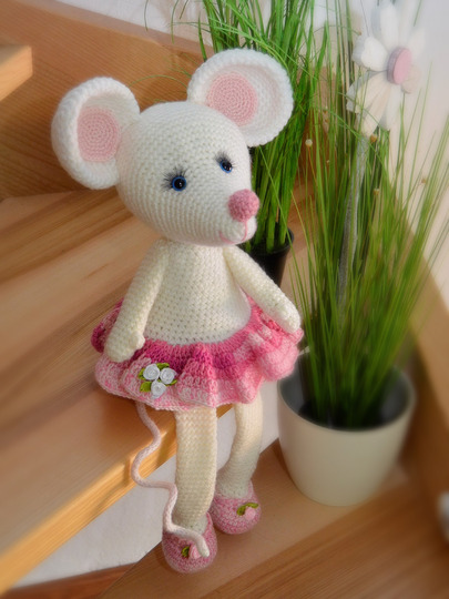 Maus Mädchen ROSALINDE Kantenhocker Türstopper oder Schlenkertier