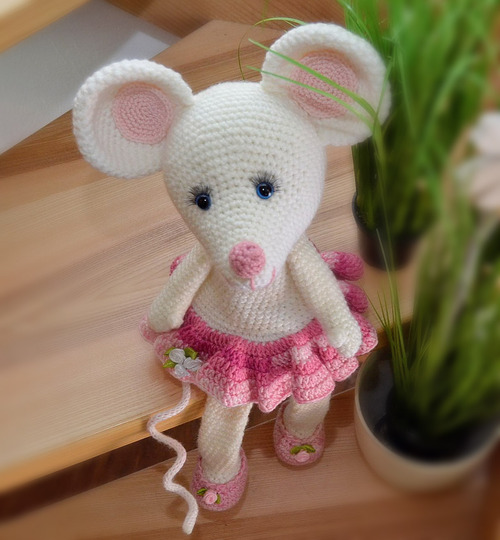 Maus Mädchen ROSALINDE Kantenhocker Türstopper oder Schlenkertier