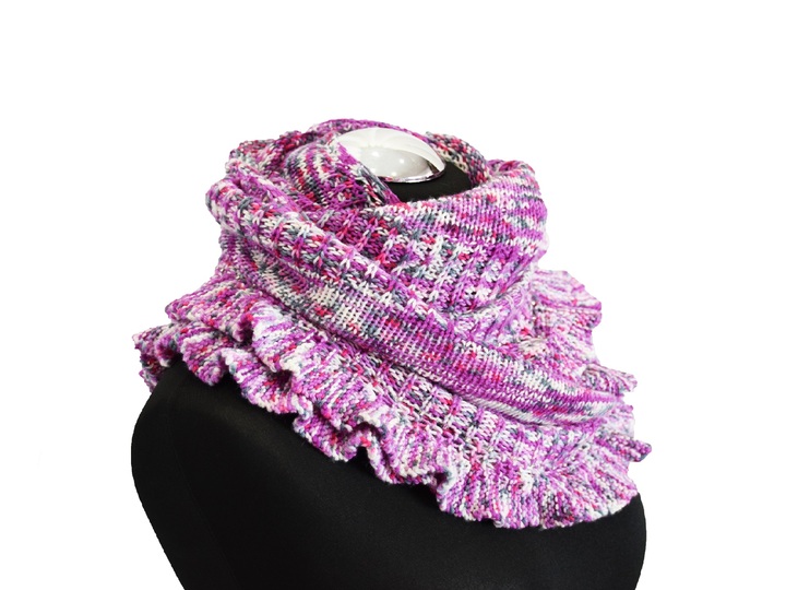 Crescent Shawl 'April Weather'