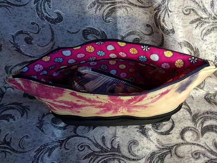 Kosmetiktasche Curve + Schminktäschchen Mini Curve