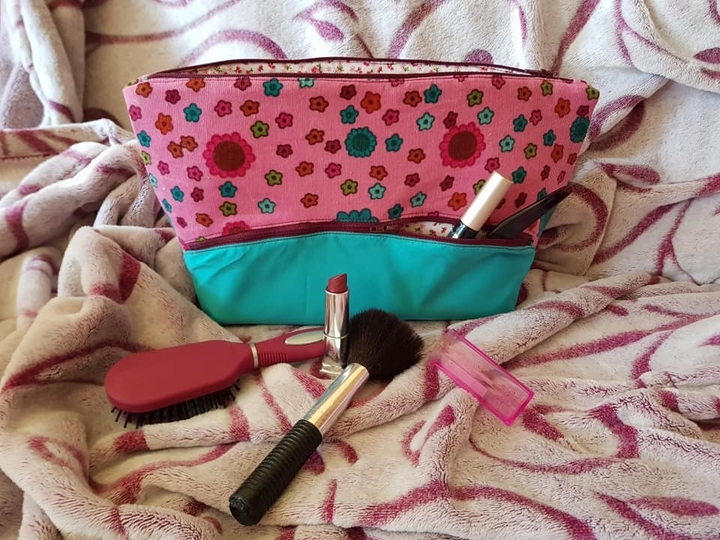 Kosmetiktasche Curve + Schminktäschchen Mini Curve