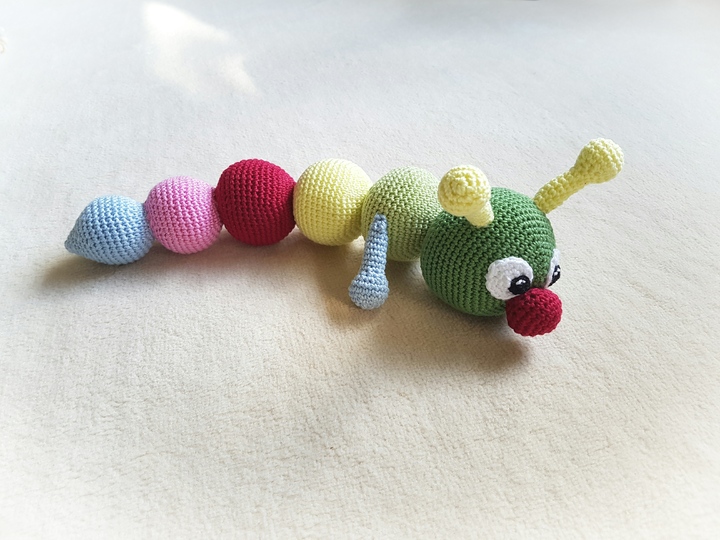 Häkelanleitung Raupe Fridolin