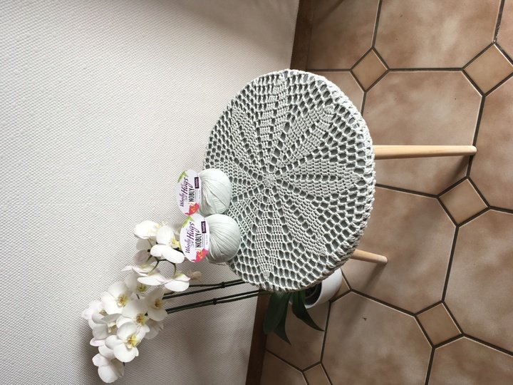 Hockerüberzug aus Woolly Hugs NOBLY gehäkelt