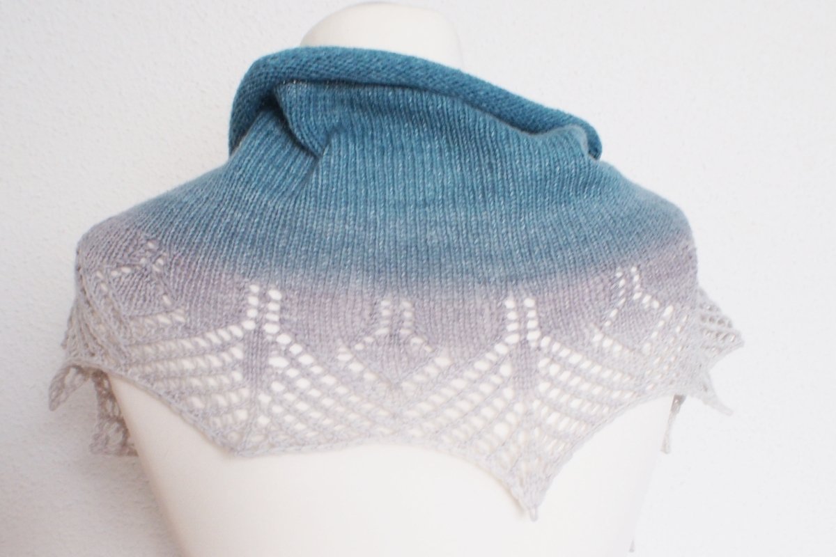 Simply - Easy shawlette for beginners - Image 2