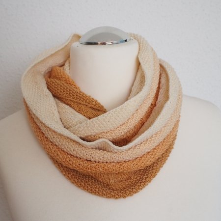 Sand and Time - infinity scarf for beginners