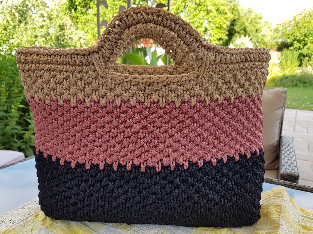 Ilky's Shopper aus Ropegarn-Gr&ouml;sse individuell anpassbar- geh&auml;kelt, anf&auml;ngertauglich