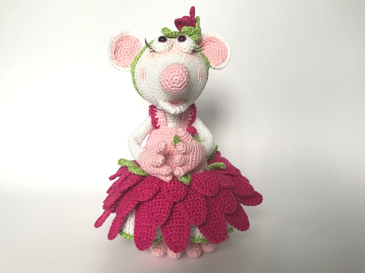 Maus Flora, die Blumenfee im Gerbera-Outfit (Komplett-Set) Häkelanleitung