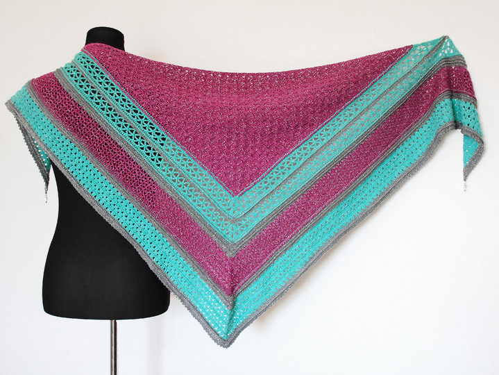 Häkelanleitung Tuch // Dreieckstuch // Halstuch Karma