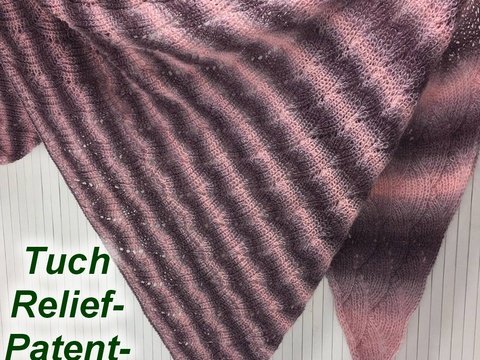 Tuch Relief-Patent-Blätter mit 1 BOBBEL-COTTON oder mit YEAR-SOCKS von Woolly Hugs gestrickt