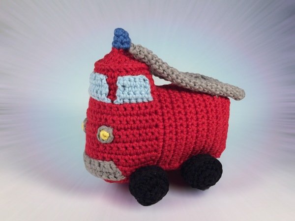 How to crochet a cuddly little fire truck