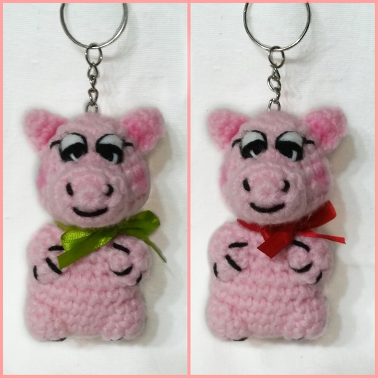 Häkelanleitung Kleines Schwein Schlüsselbund PDF english- deutsch. Ternura Amigurumi