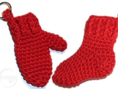 Häkelanleitung SET Anhänger Söckchen und Fäustlinge