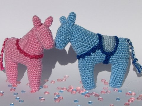 Häkelanleitung Pferd - Rassel Greifling