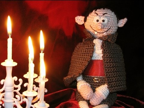 Häkelanleitung Vampir Bladimir - Amigurumi
