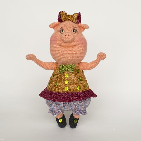 Amigurumi pattern for Miss Gruntie pig. Crochet piggy tutorial