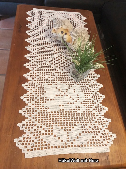 Häkeln / Tischläufer / Herbstlaub
