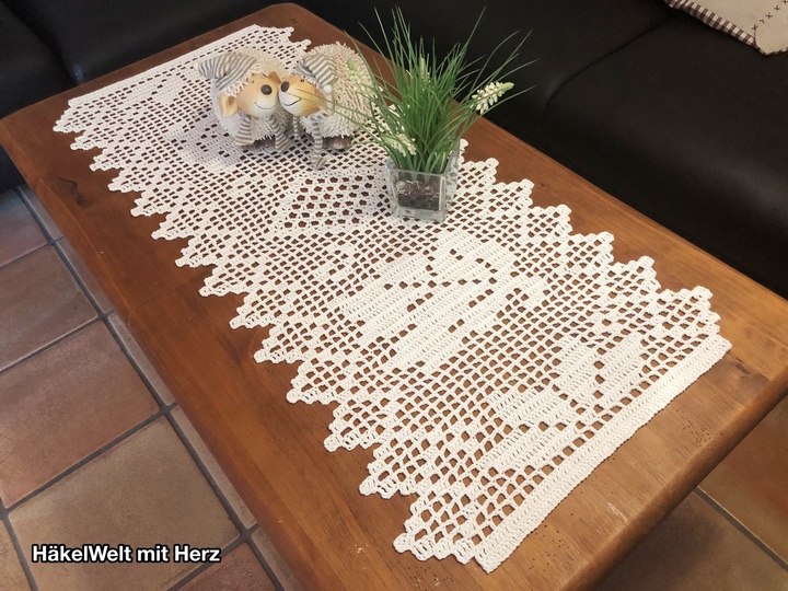 Häkeln / Tischläufer / Herbstlaub