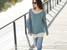 Lochmustertop und Pulli