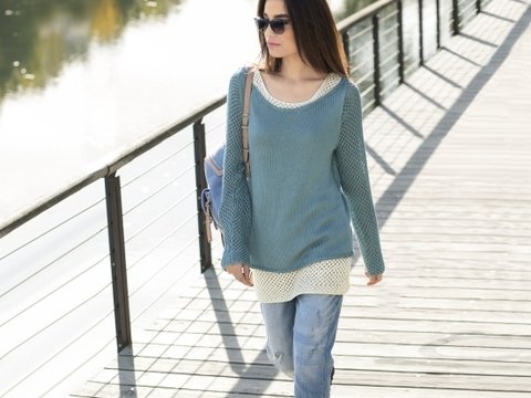 Lochmustertop und Pulli