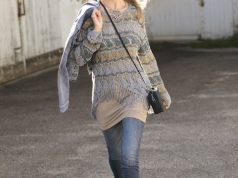 Zipfelpulli mit Wellenmuster