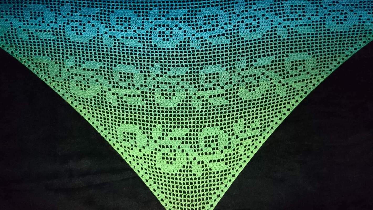 Motivtuch "Ornamente", Dreieckstuch, Häkelanleitung - Bild 2