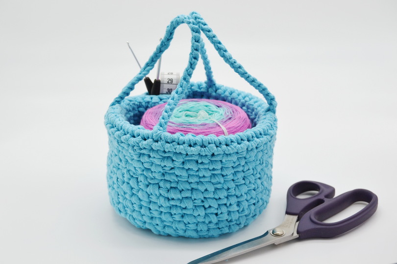 - BOBBELKÖRBCHEN - stabiles Utensilo mit eingearbeiteten Fächern für Handarbeitsmaterial mit Henkeln, Bobbelkörbchen, Körbchen, Korb Bobbeltasche
