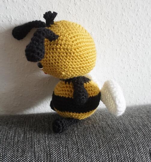 Häkelanleitung für die freche Biene Mila!