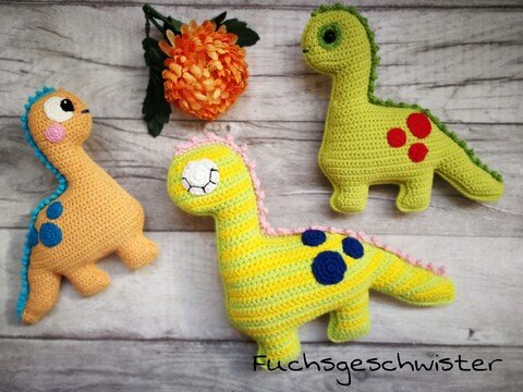 Bunte Dinos häkeln