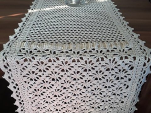Häkelanleitung Tischläufer ca. 40x130 cm