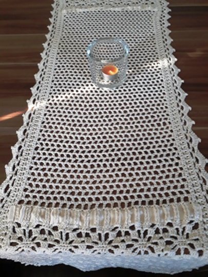 Häkelanleitung Tischläufer ca. 40x130 cm