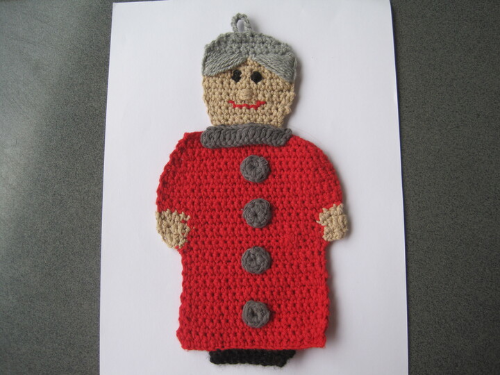 Topflappen Oma, Häkelanleitung für Anfänger, Schritt für Schritt zum Küchenhelfer