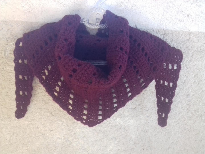 Crochet shawl pattern-Bordeaux shawl