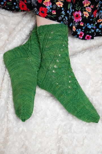 EALDOR Lacesocks kitting pattern