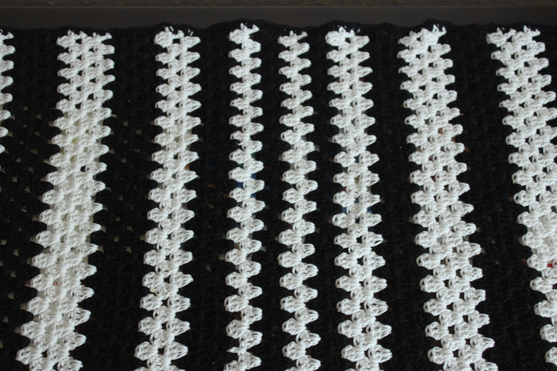 Tischläufer "Stripes" Häkelanleitung Tischdecke